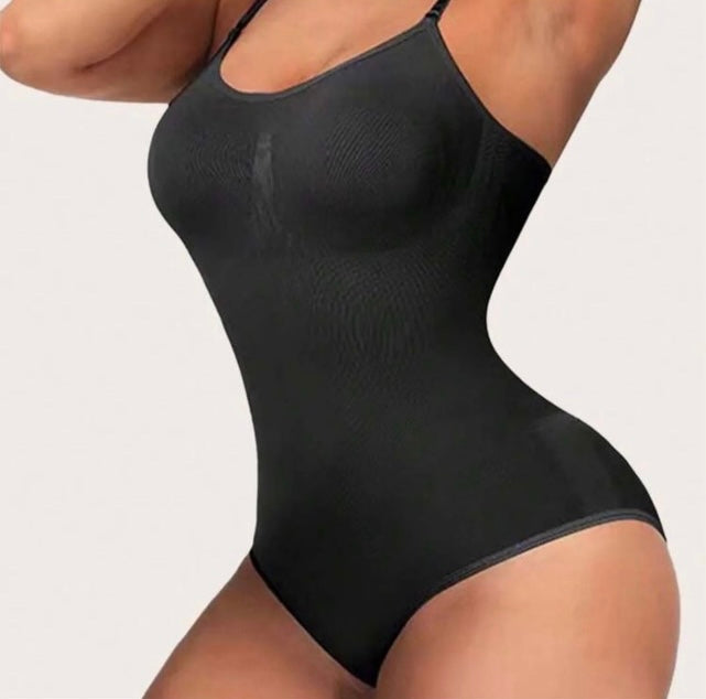 Women's Shapewear One-
Piece Bra Tummy Tuck, Hip Lift, Corset Briefs
Short
