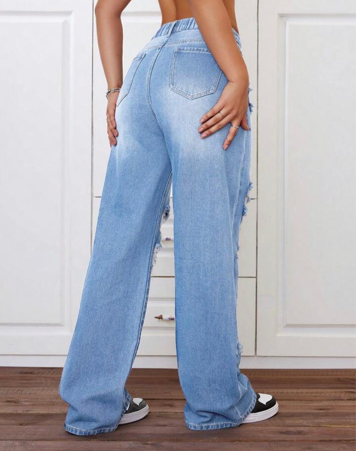 Women’s High Waist Distressed Wide Leg Baggy Jeans | Light Wash Ripped Denim Pants | Trendy Y2K Relaxed Fit Jeans