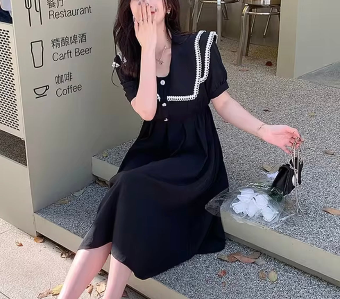 Elegant Lace Midi Dress