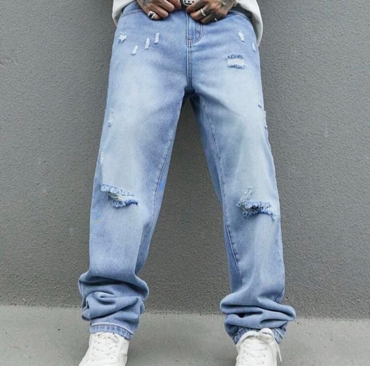 Men’s baggy distressed jeans