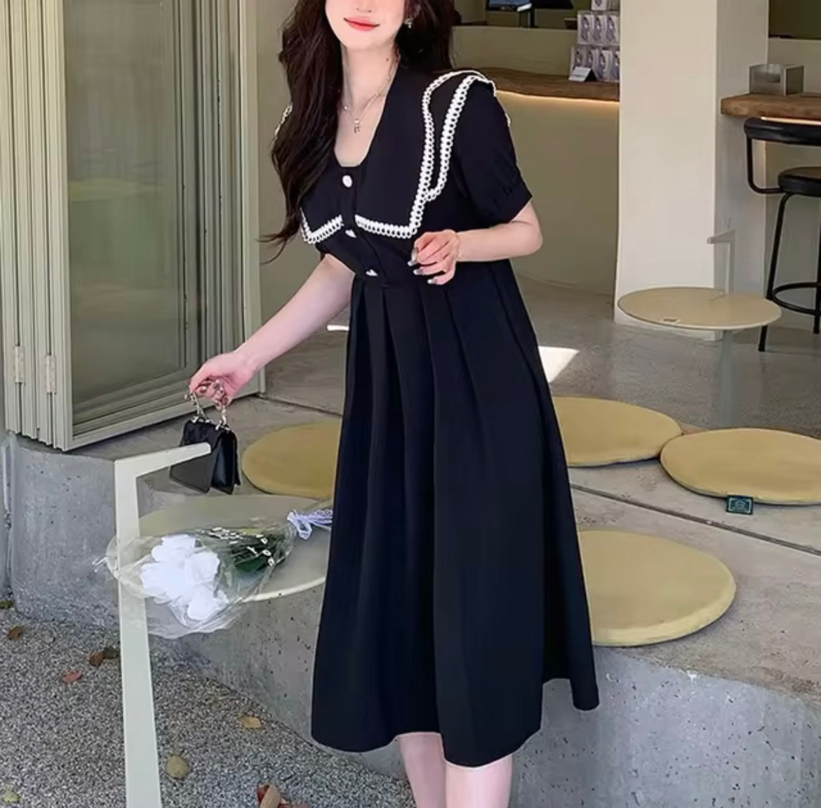 Elegant Lace Midi Dress