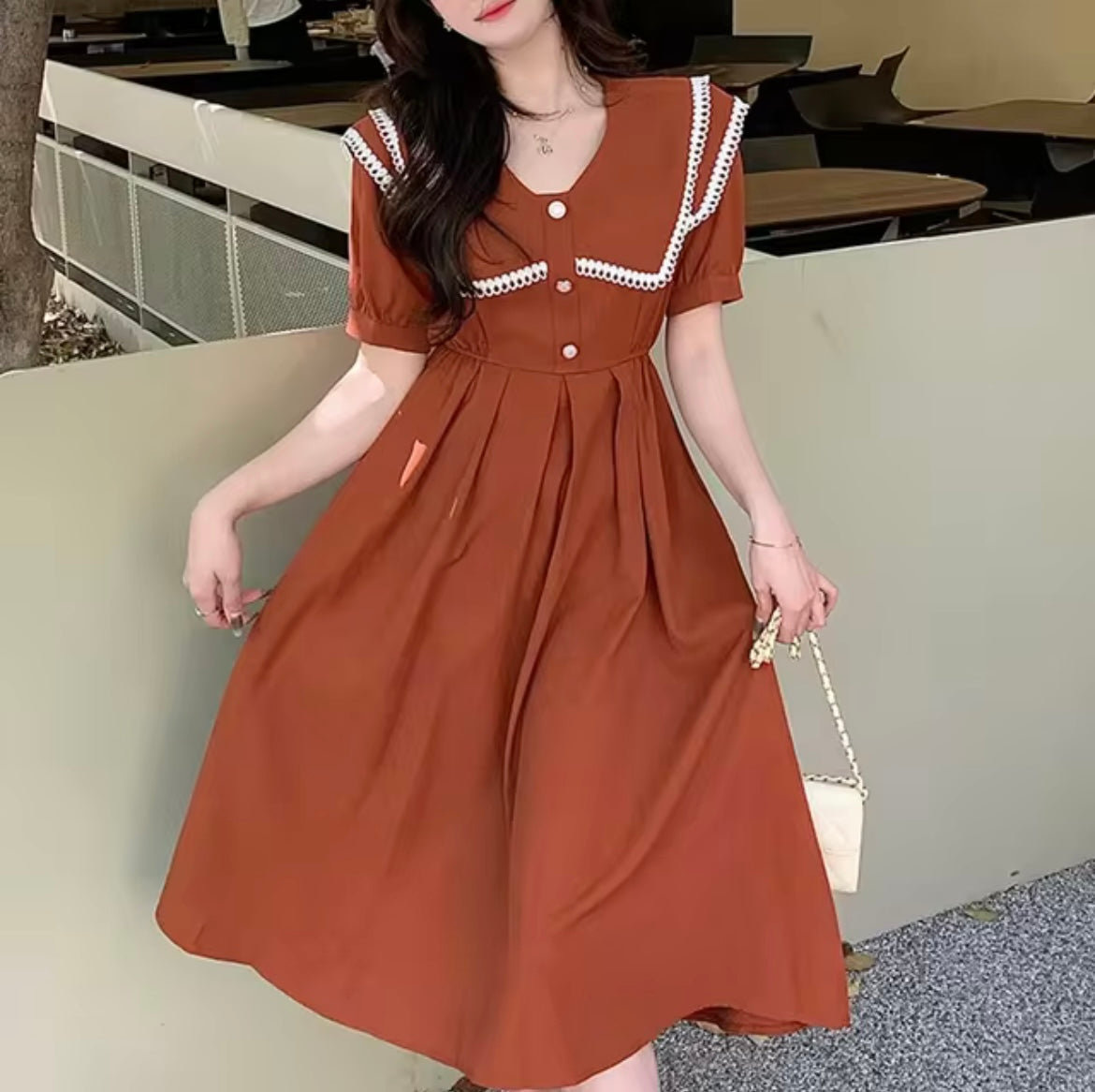 Elegant Lace Midi Dress