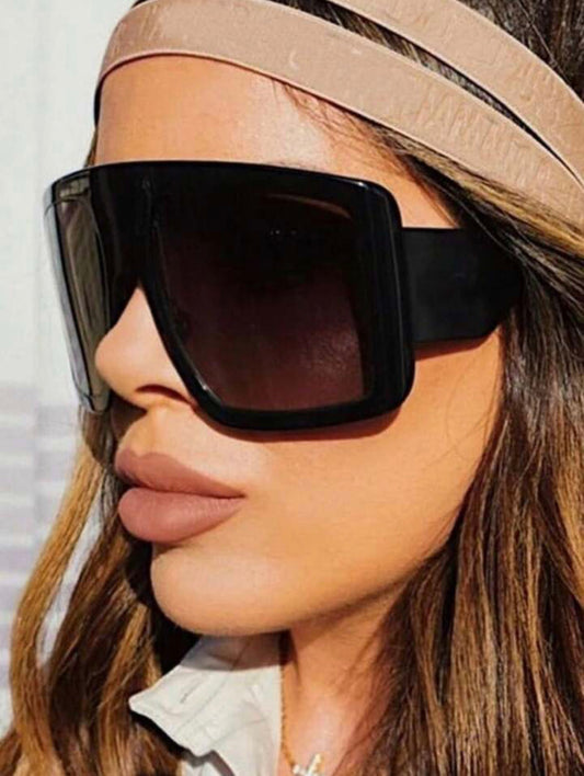 Large square fashion sunglasses